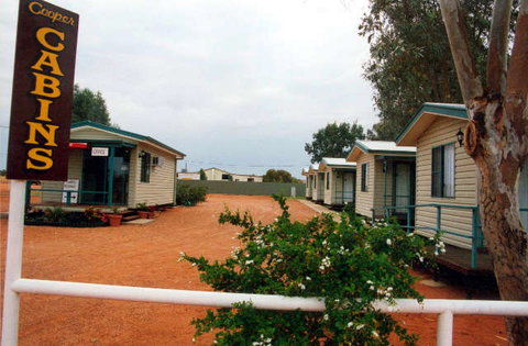 Cooper Cabins - QLD Tourism 0