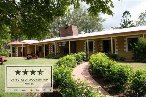 Copper Country Motor Inn & Restaurant - QLD Tourism 0