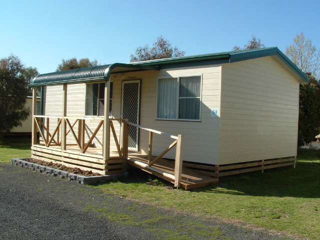 Country Road Caravan Park - QLD Tourism