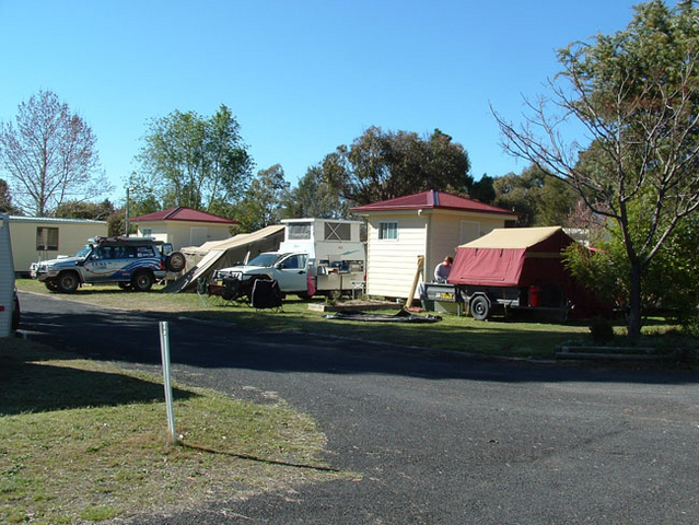 Country Road Caravan Park - QLD Tourism 4