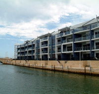 Dolphin Quay Apartment Hotel - QLD Tourism