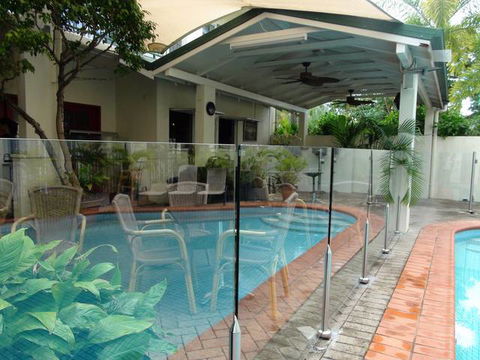 Crystal Garden Resort & Restaurant - Queensland Tourism 0