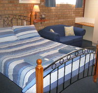 Cunningham Shore Motel - QLD Tourism