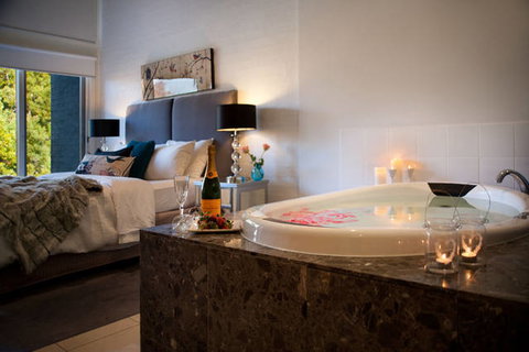 Daylesford Lake Villas - QLD Tourism 1