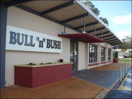 Bull ’N’ Bush Hotel Motel - QLD Tourism 4