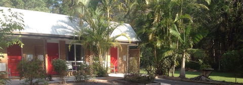 Beerwah Motor Lodge - Queensland Tourism 1