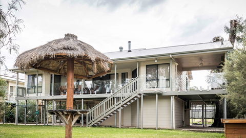 River Shack Rentals - Morgan  (pelican Pde) - QLD Tourism 0