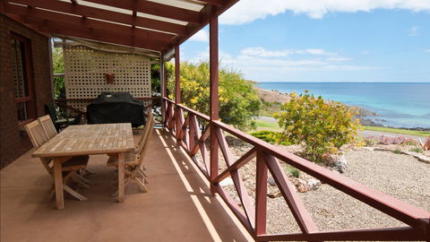 Kepals On The Coast - QLD Tourism 0