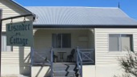 Pennell's Lysander Cottage - QLD Tourism 0