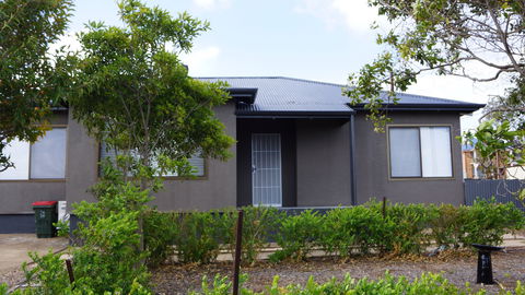 Lincoln Breeze Accommodation - QLD Tourism 0