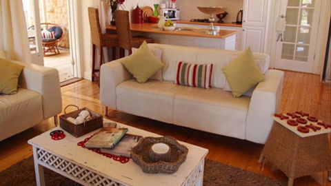 La Maison - French Villas - QLD Tourism 0