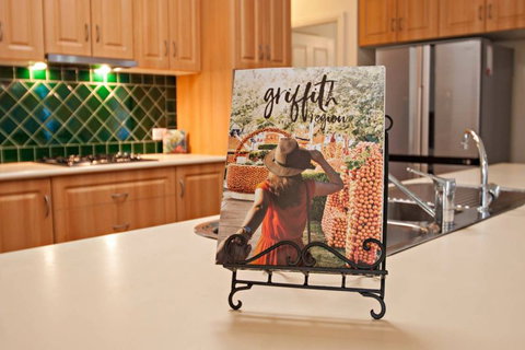 Rosies Cottage - QLD Tourism 4