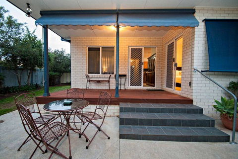 Rosies Cottage - QLD Tourism 9