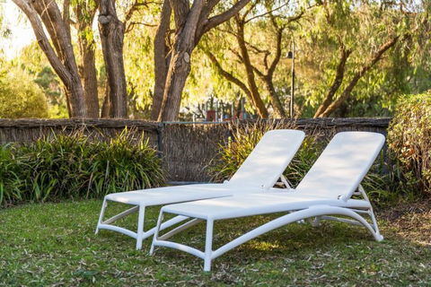 Azure Holiday House - QLD Tourism 11