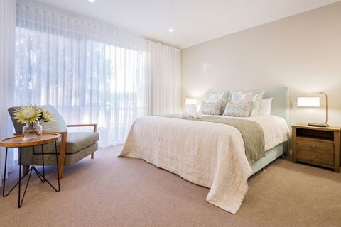 Azure Holiday House - QLD Tourism 13