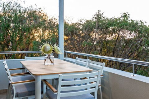 Azure Holiday House - QLD Tourism 18