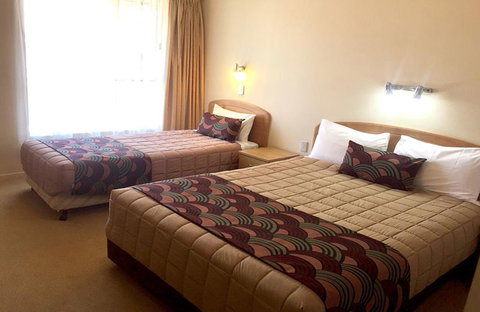 Gosford Palm Motor Inn  - QLD Tourism 5