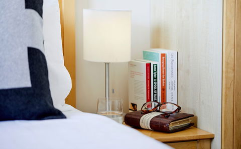 Breathtaker All Suite Hotel & Spa - Queensland Tourism 3