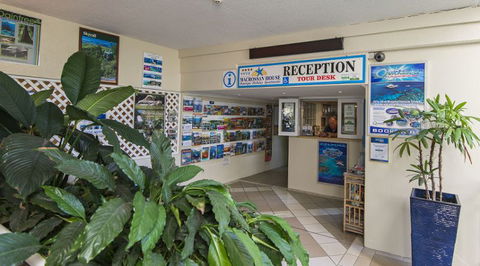 Macrossan House Boutique Holiday Apartments - QLD Tourism 0