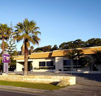 Dog Rock Motel - QLD Tourism