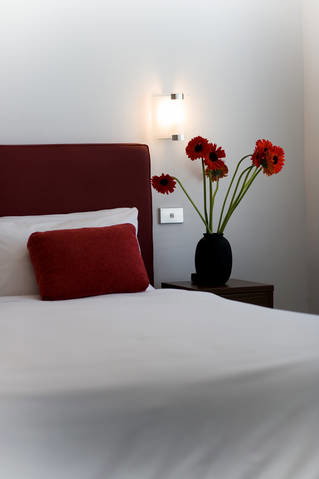 Easystay Studio Apartments - Queensland Tourism 4