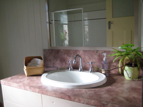 Eco Queenslander Holiday Home - QLD Tourism 6