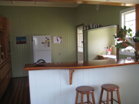 Eco Queenslander Holiday Home - QLD Tourism 7