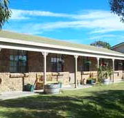 Elliston Apartments - QLD Tourism
