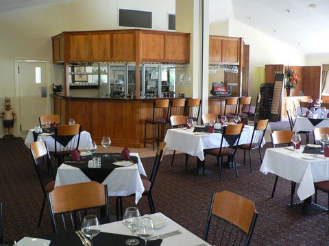Emerald Explorers Inn - QLD Tourism 5