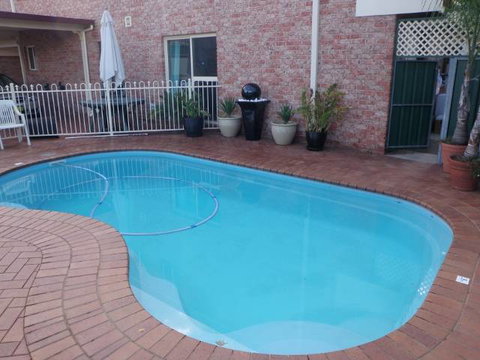 Endeavour Court Motor Inn - QLD Tourism 3