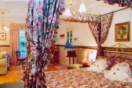 Fernglade On Menzies - QLD Tourism 4