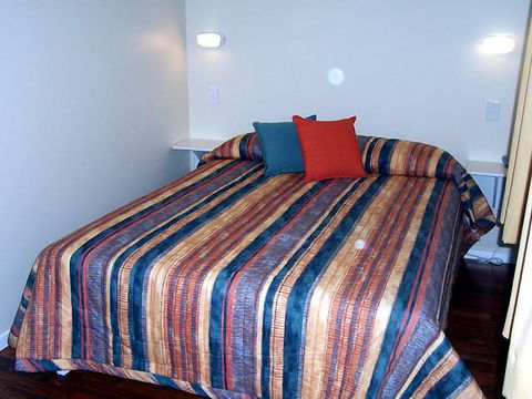 Fossickers Rest Tourist Park - Queensland Tourism 1