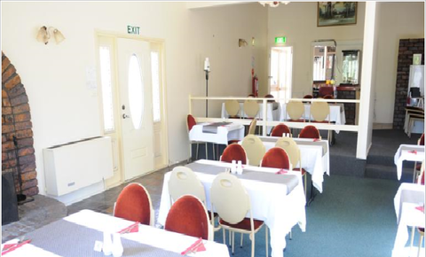 Fox Glenn Motor Inn - Queensland Tourism 4