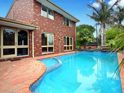 Frankston B&B - QLD Tourism 2