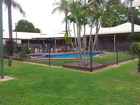 Gayndah Colonial Motor Inn - Queensland Tourism 3