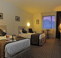 Golden Pebble Hotel - QLD Tourism