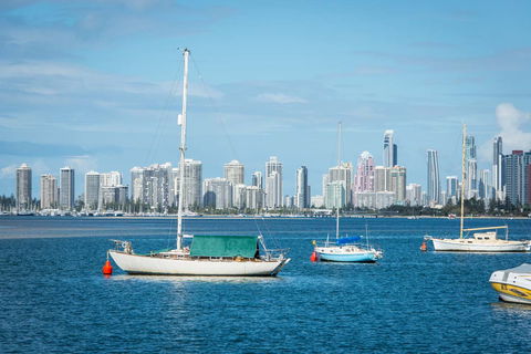 Golden Shores Holiday Club - QLD Tourism 9