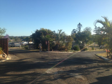 Gympie Caravan Park - Queens Park - QLD Tourism 1