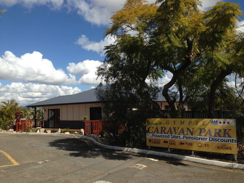 Gympie Caravan Park - Queens Park - QLD Tourism 5