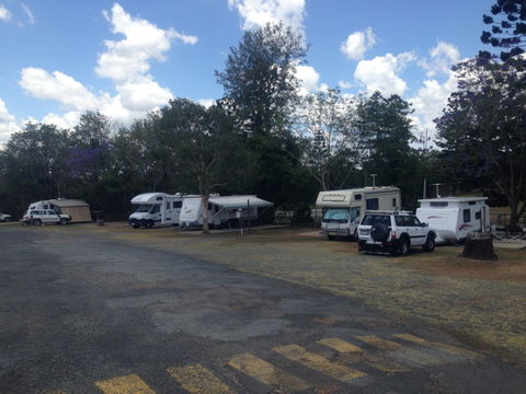 Gympie Caravan Park - Queens Park - QLD Tourism 4