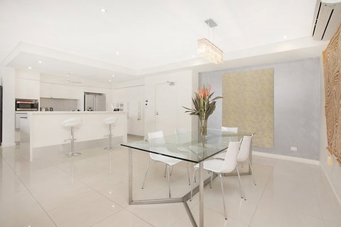 Harbour Lights - Queensland Tourism 1