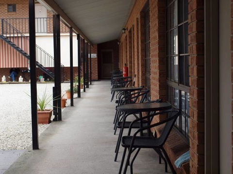 Holbrook Town Centre Motor Inn - Queensland Tourism 1