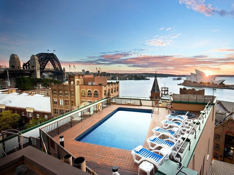 Holiday Inn Old Sydney - QLD Tourism 4
