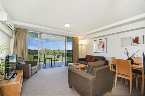 Horton Apartments - Queensland Tourism 3