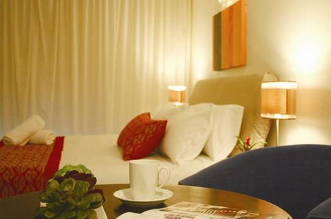 Hotel Laguna - QLD Tourism 0
