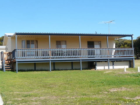 Kiandra Beach House - QLD Tourism 0