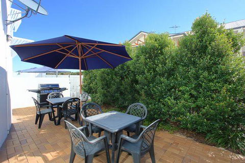 Koola Beach Apartments Bargara - QLD Tourism 1