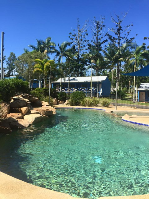 Lake Tinaroo Holiday Park - Queensland Tourism 0