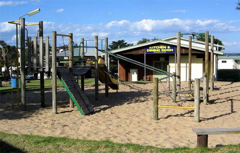 Lake Tyers Camp & Caravan Park - QLD Tourism 4