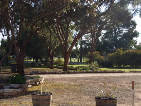 Laura Community Caravan Park - QLD Tourism 2